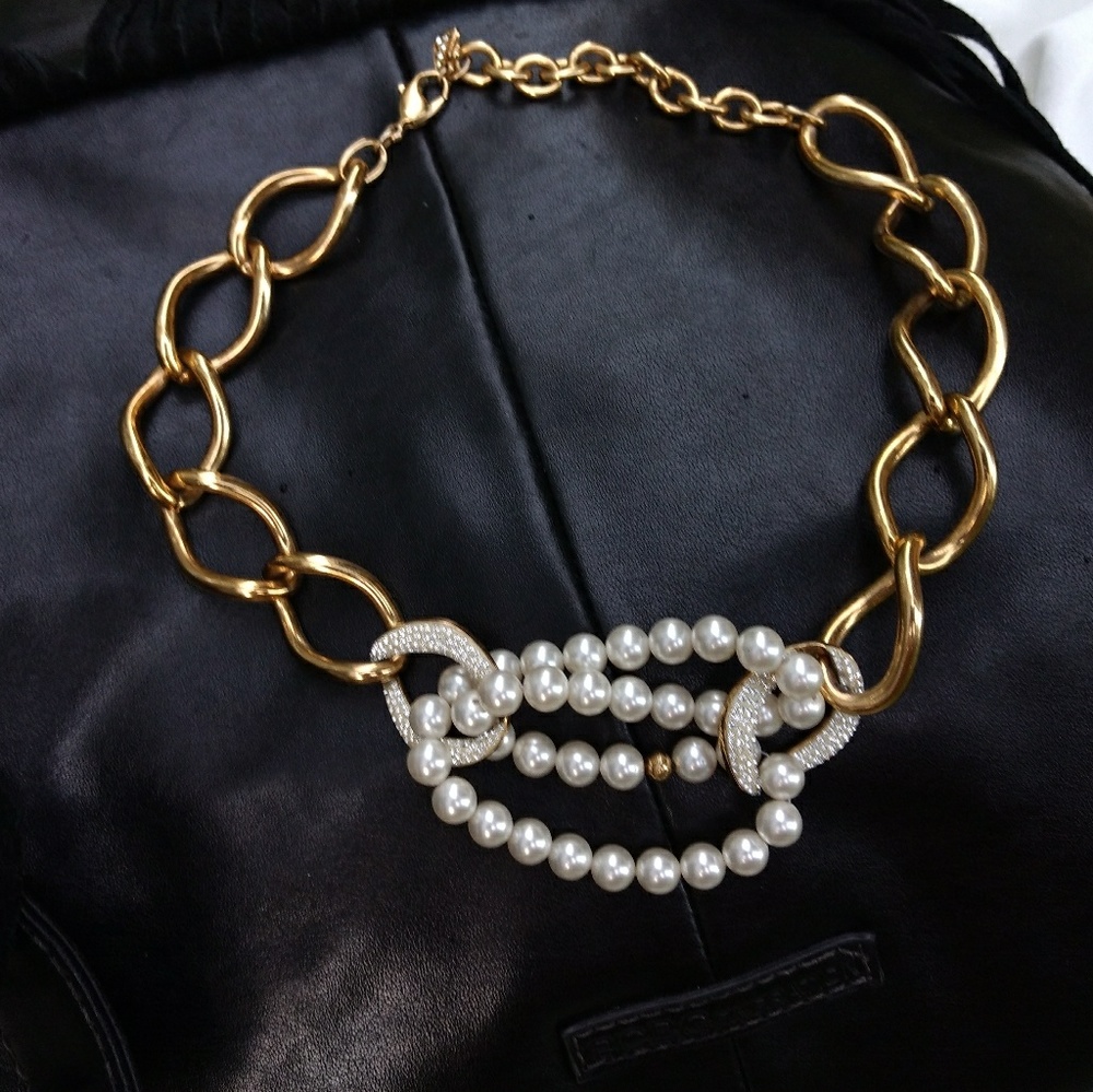 Swarovski Chunky Gold Chain w/Pearls Necklace - Picture 6 of 7